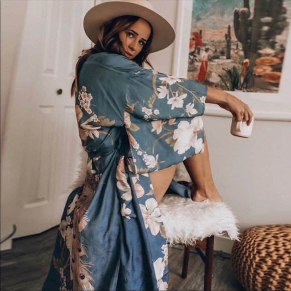 Jackets & Blazers - 🆕Waterfall Blue Floral Peacock Maxi Kimono Duster